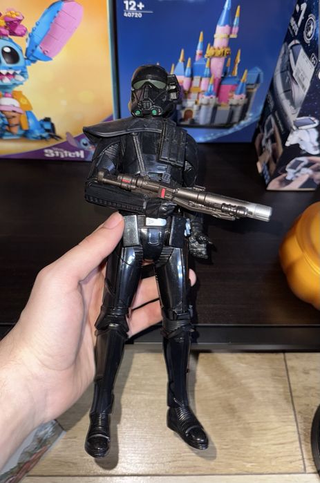 Figurine Eroi Marvel Hulkbuster Spider Man Batman Star Wars Playmobil