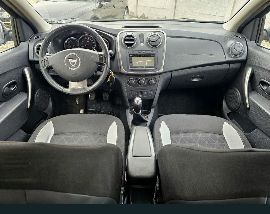 Dacia sandero facelift 2013