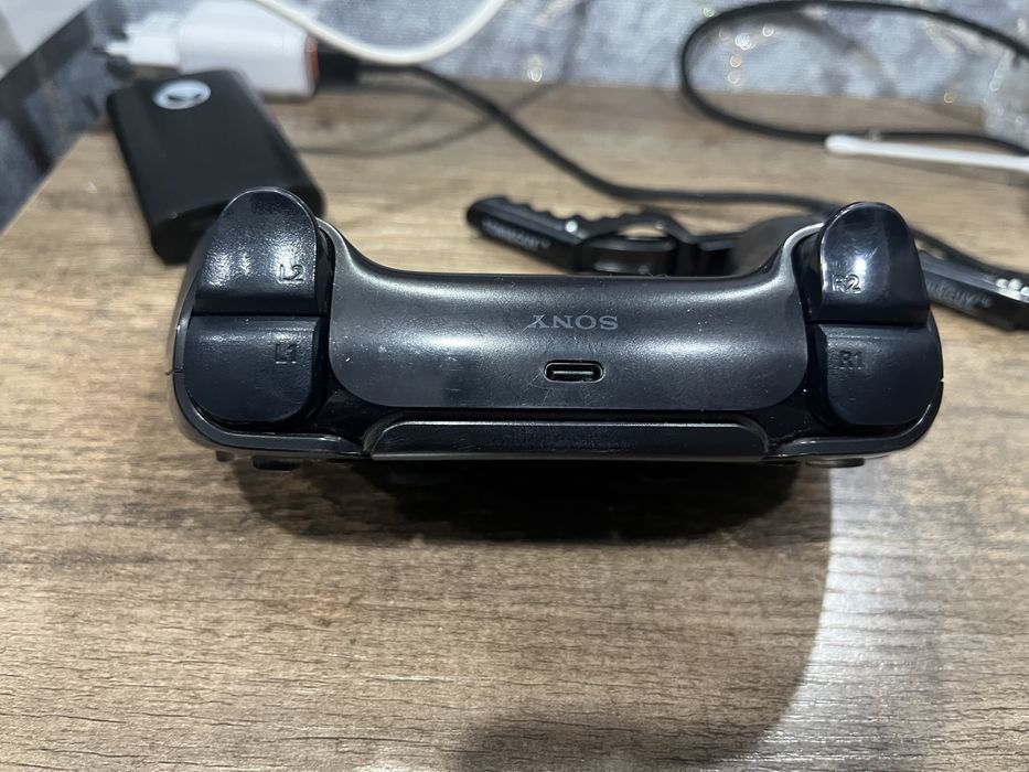 Продам джойстик для PS5