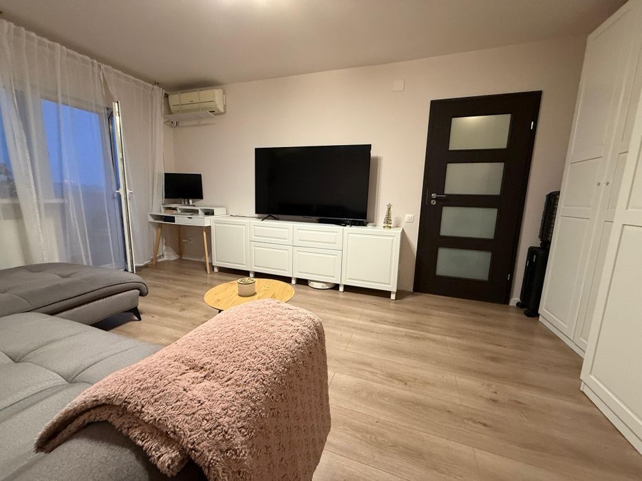 Apartament 3 camere | 70 mp | 2 băi cu geam | Proprietar