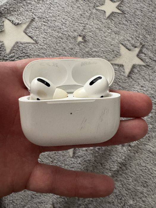 Продам airpods pro original первые