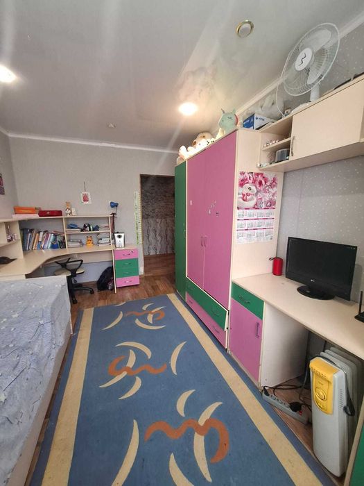 Продам 4х комн кв на 9мкр