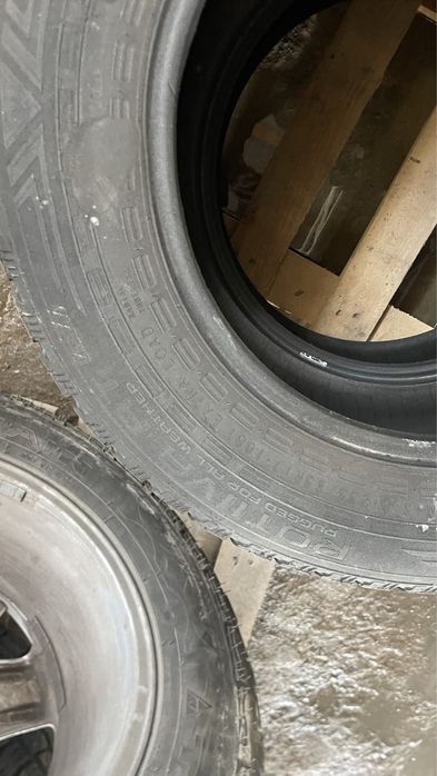Nokian 235/65/17
