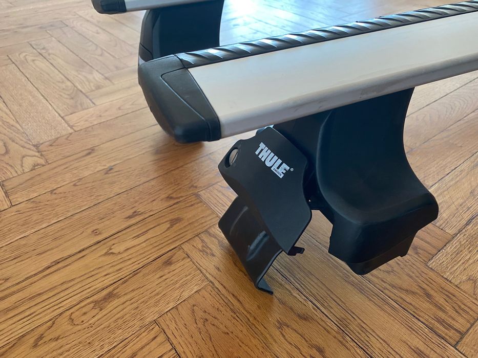 Напречни греди Thule WingBar, пълен комплект за Seat Leon 2017-2020г.