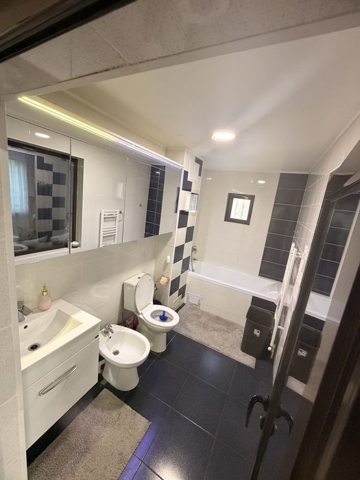 Apartament de inchiriat