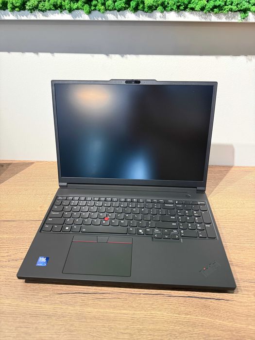 Laptop Lenovo ThinkPad P16 Gen 3 Workstation WQUXGA Ultra 7 255HX 32GB Ram Nvidia RTX Pro 1000 8GB 1TB SSD