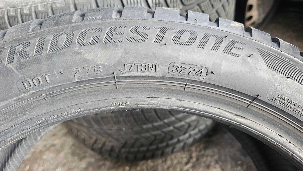 Anvelope BRIGESTONE 225/45/18 iarna