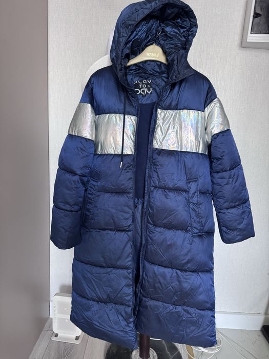 Продам недорого зимние  куртки