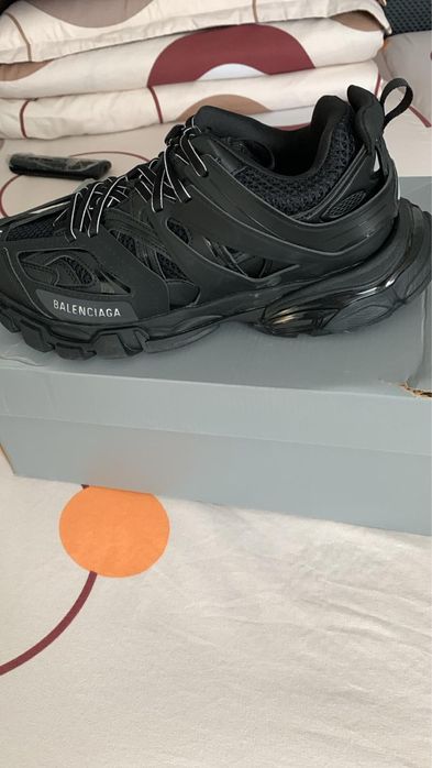 Vand balenciaga Track stare foarte buna