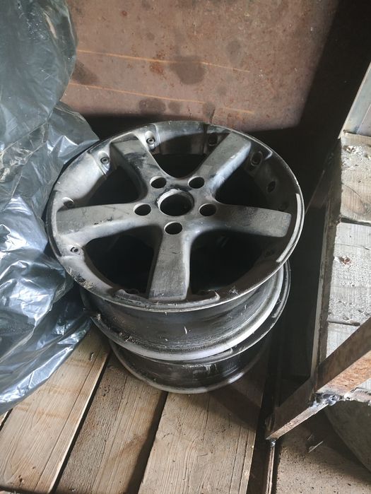 Продам титановые диски на Тойота R15