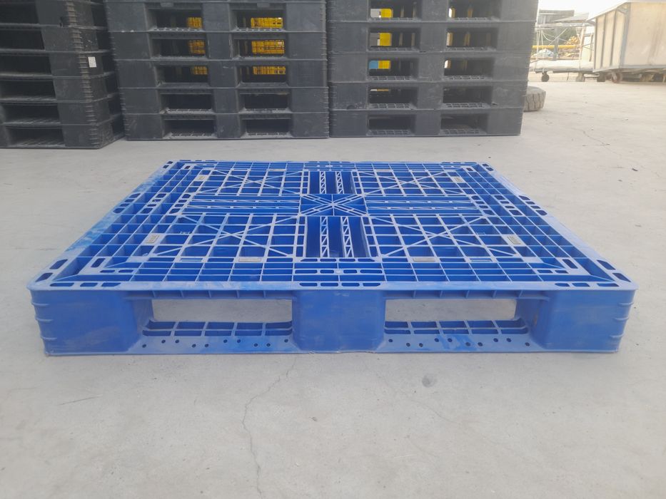 Poddon palet plasmasaliylari bor Поддон сотилады 100000 сум бошланади.