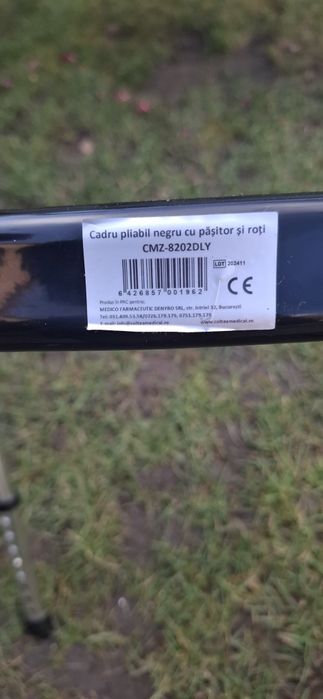 Cadru de mers si pliabil