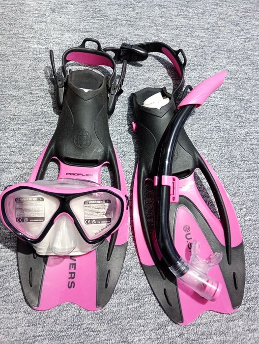 Set de Snorkel U.S Divers , masca, Snorkel , Labe de înot roz cu negru