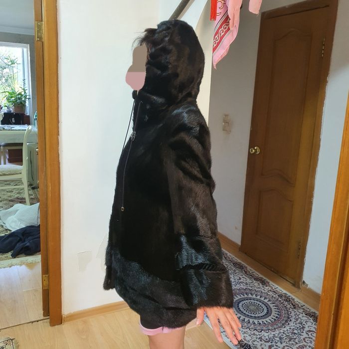 Продам норковую шубу