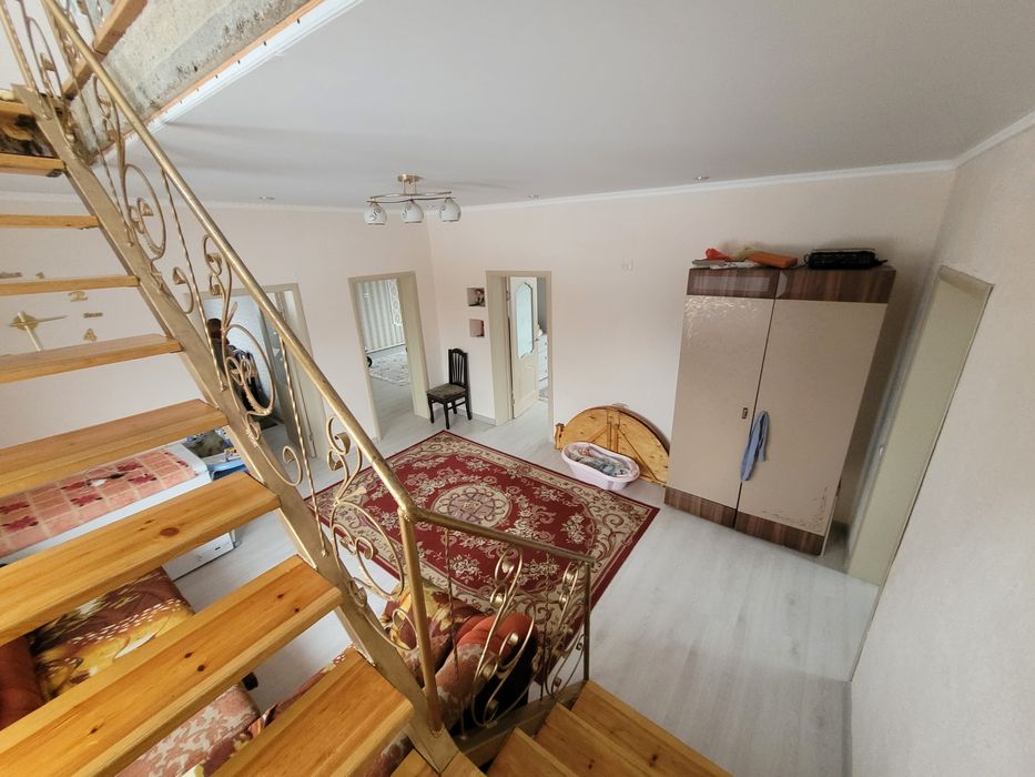 Продам коттедж 2-х этажный