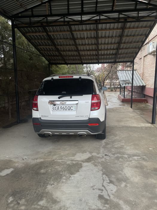 Продается Captiva три 2013