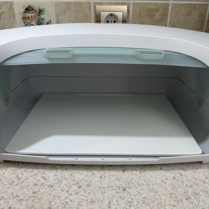 Хлебница Tupperware