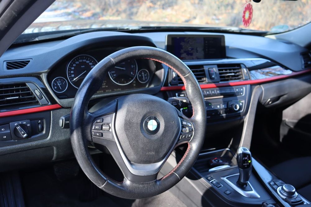 BMW Seria 3 2.0 diesel  184 cp F30 Automat