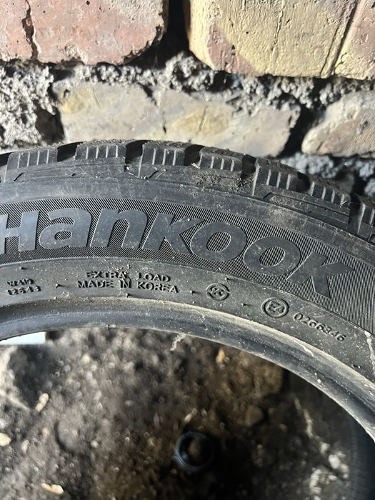 Шины 215/66 R17 пара 25000
