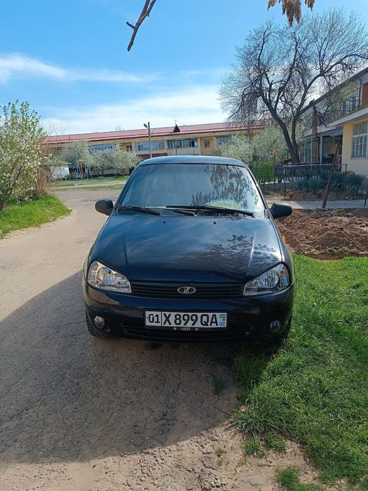 Lada kalina sotiladi