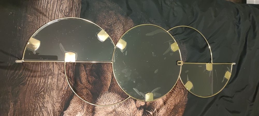 Интересен модел огледало