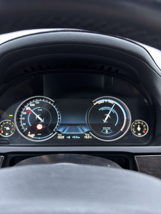 BMW Seria 7 740 xDrive Long – 313 CP BiTurbo | Full Option