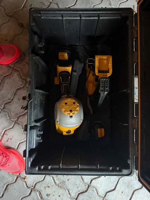2 бр Пистолети за пирони Dewalt DCN962