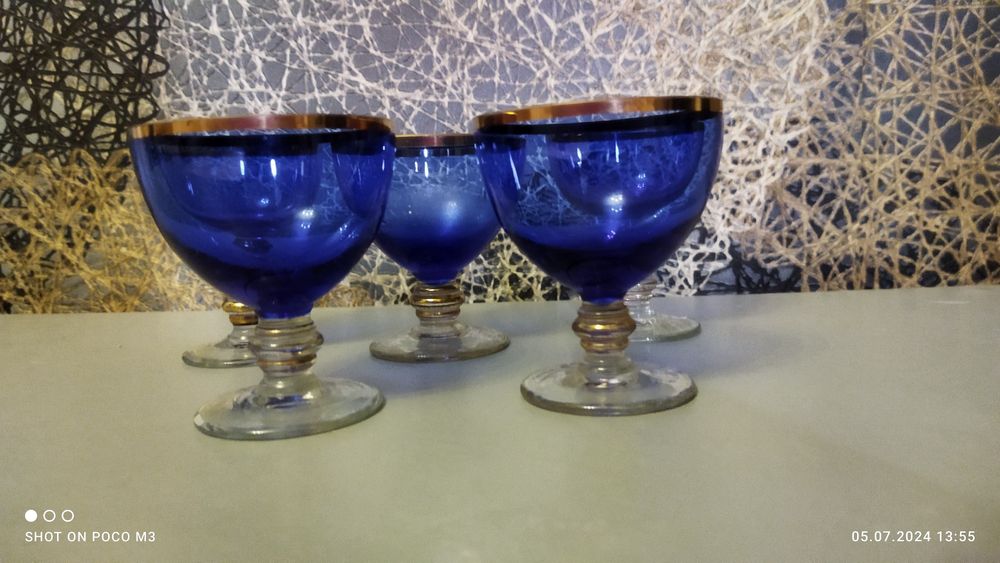 Продаются фужеры чешские