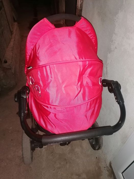 Количка:Bertoni ASTRA Black&Red с летен, зимен кош и кошница