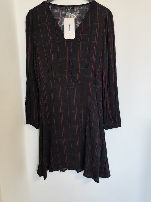 LC Waikiki rochie noua