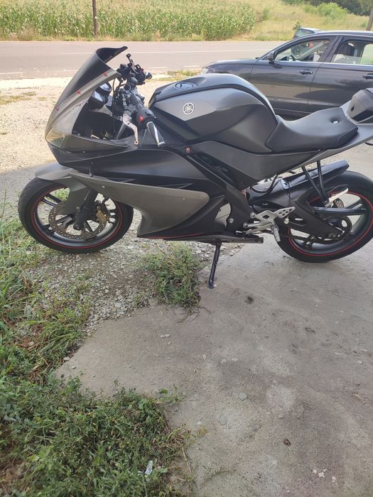 Yamaha yzf 125 2013