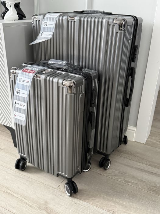 Чемодан S и L размера