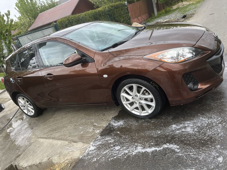 MAZDA 3 2011 — imagine 3