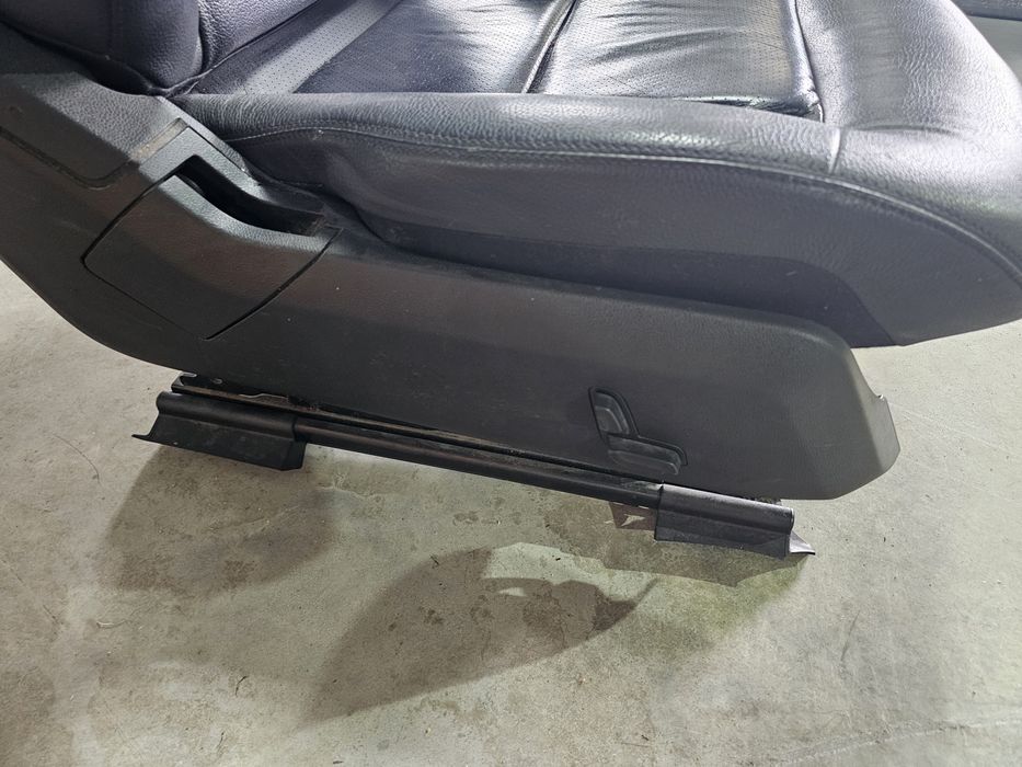 Tapiterie,  scaune dreapta față,  bancheta  Mercedes W212 E klasse