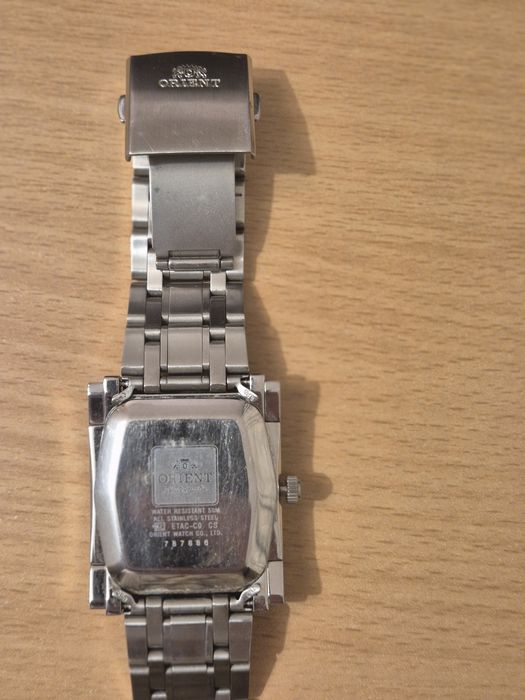 Ceas bărbătesc Orient Automatic – carcasă dreptunghiulară, day-date