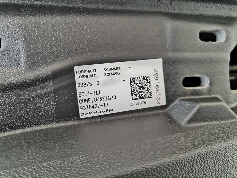Ново Табло BMW 5 G30 G31 G38 Lci без HUD Черно гума