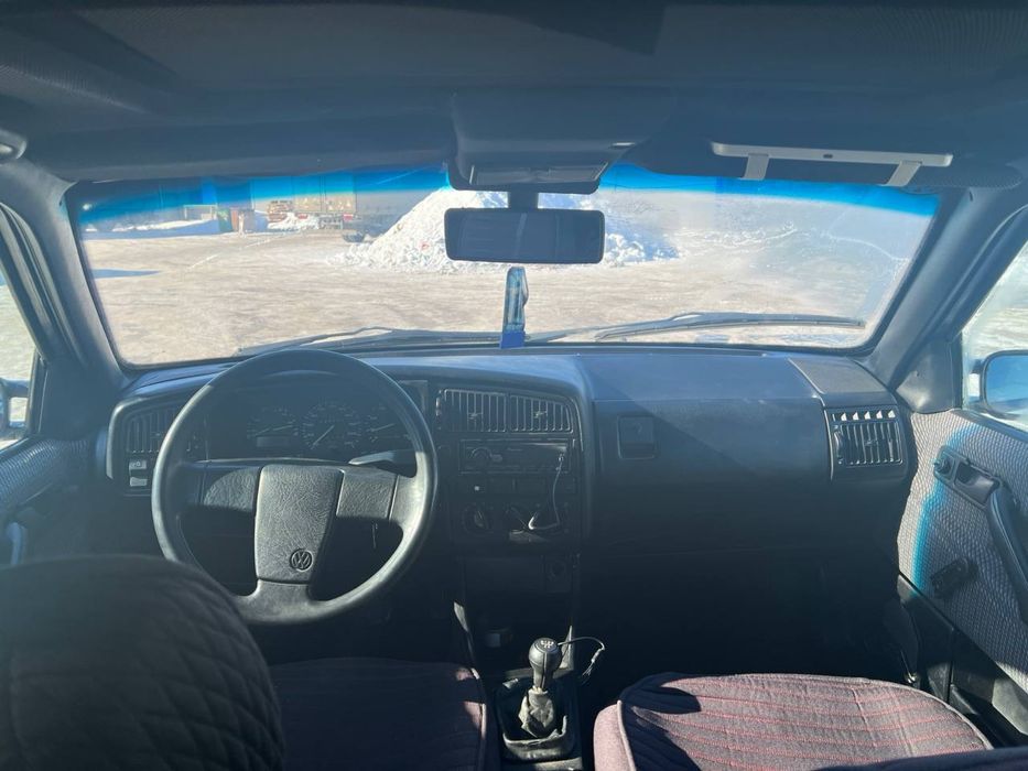 ПРОДАМ ПАССАТ Б3 1992 года 1.8 моно