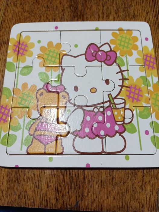 Продам фирменные пазлы