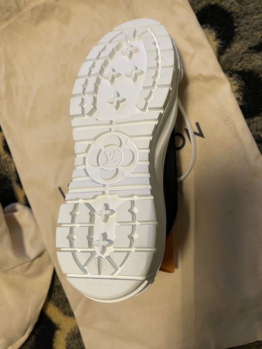 Чисто нови маратонки размер 37.