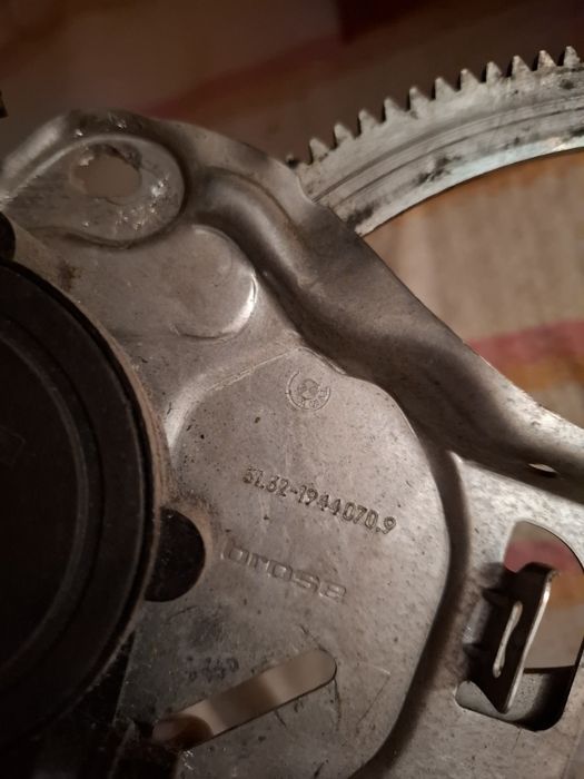 Бмв е34 стеклоподемник передний  правый