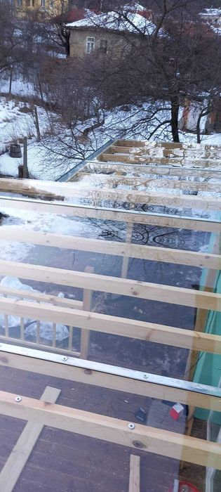 Ремонт на покриви, Дървени Навеси, Усвояване на Тераси, Балкони, Летни кухни, Перголи и Беседки,