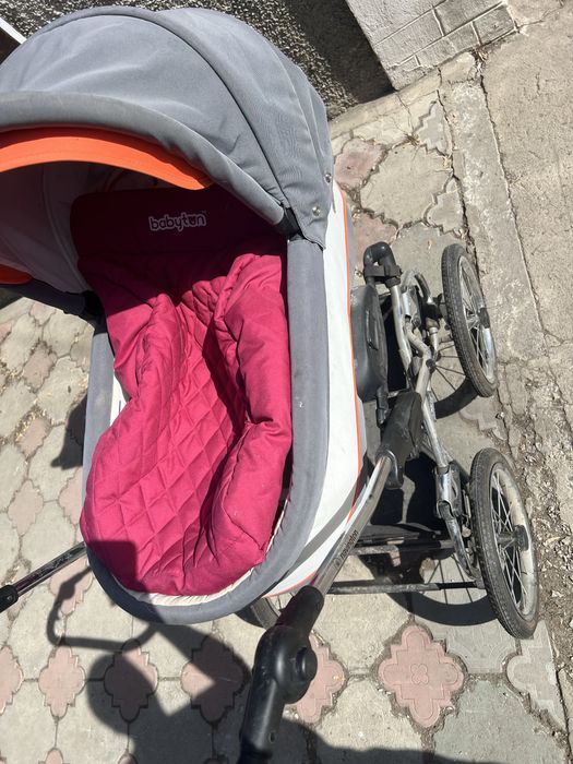 Продам детскую коляску