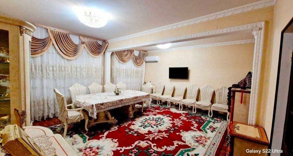 Продается квартира Юнусобад 10кв 4/4/5