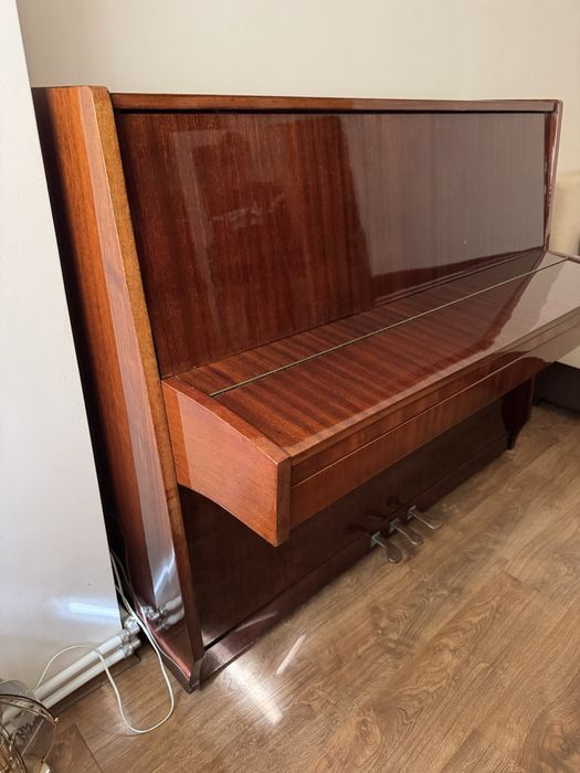 Пиано Чайковски 1976г. много добро сьстояни