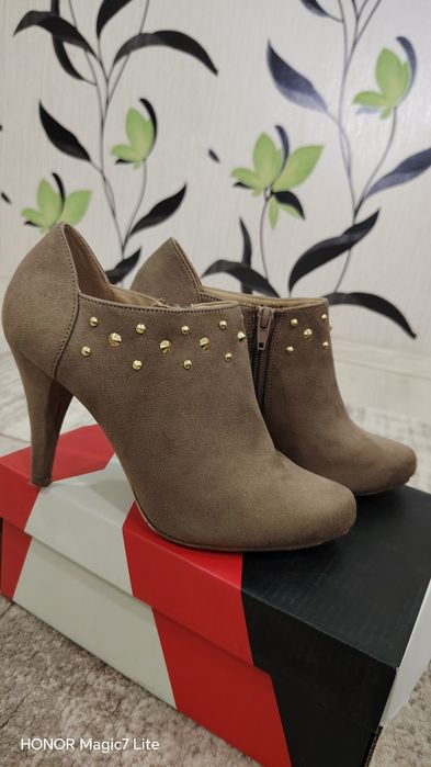 Pantofi cappuccino Graceland mărimea 38