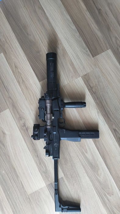 Еърсофт реплика MP9