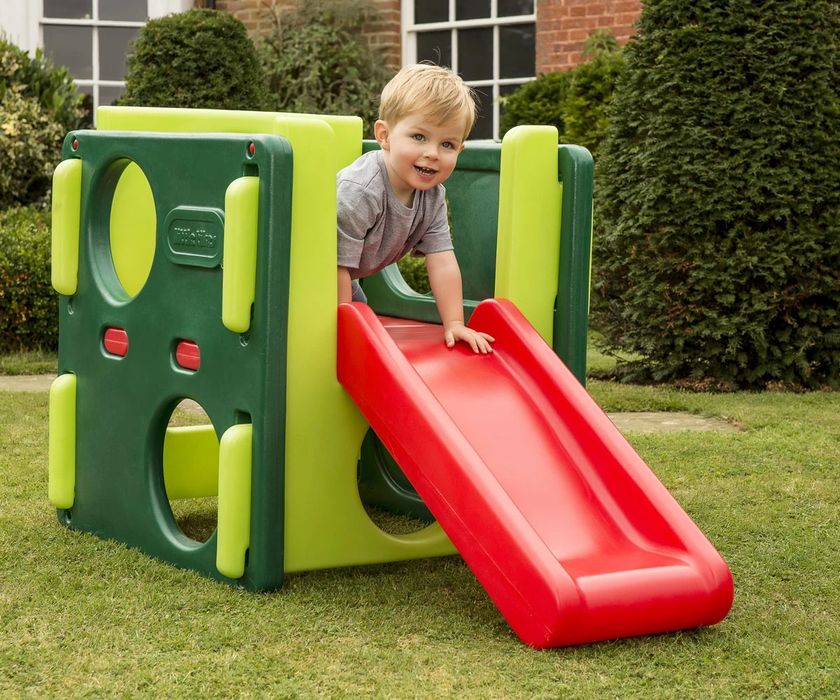 Център за ира с пързалка Little Tikes