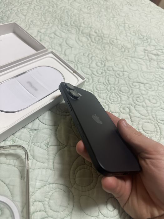 iPhone 16 256GB 100%- În garanție
