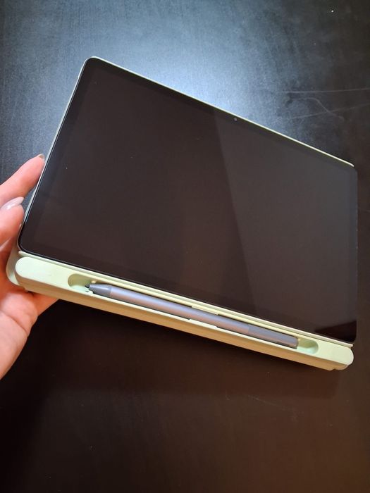 Vând Tabletă Lenovo Tab M11 128 GB, 8 GB RAM (Stare Impecabilă)