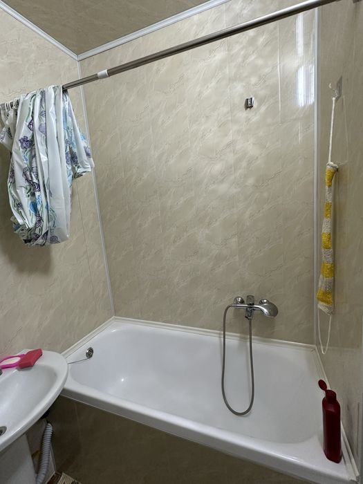 Продам трехкомнатную квартиру